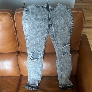 Vervet black and grey distressed skinny jeans.